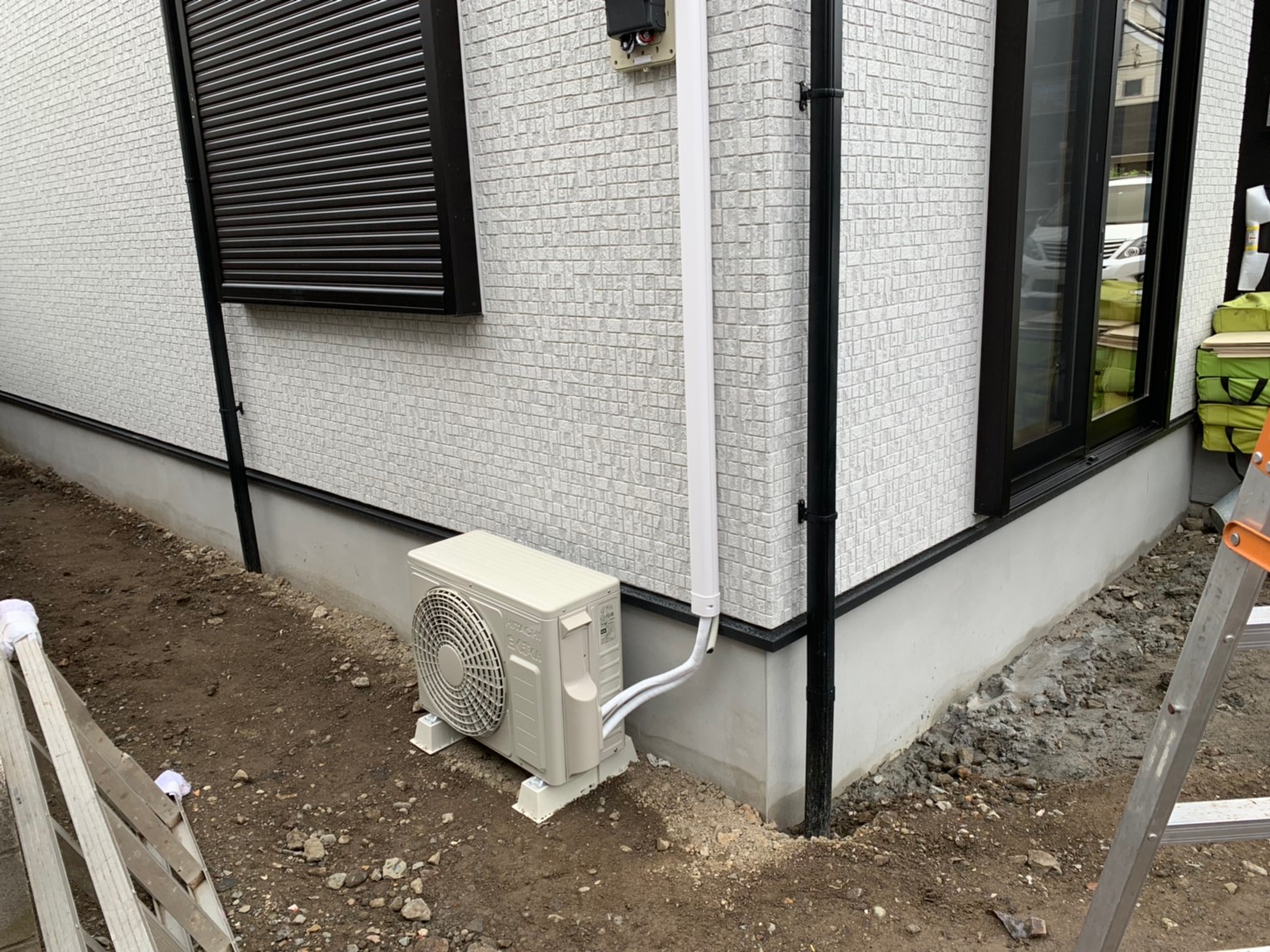 https://yamaki.test-server.shop/wp-content/uploads/2019/10/芦川邸エアコン、シーリングライト工事_190917_0035.jpg