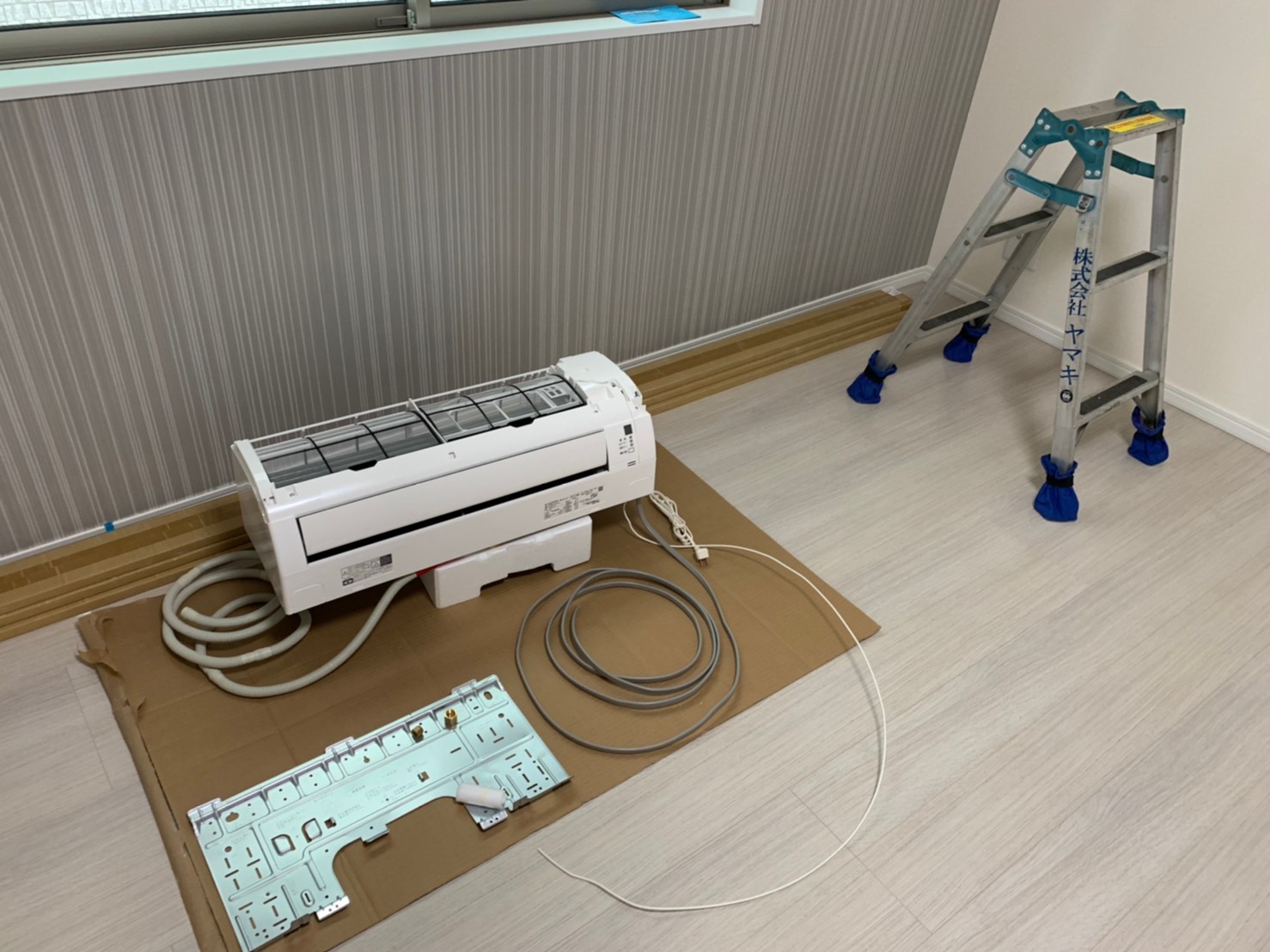 https://yamaki.test-server.shop/wp-content/uploads/2020/08/エアコン壁掛け_200626_0008.jpg
